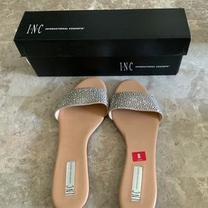 NIB INC silver accent sandals SZ 8M